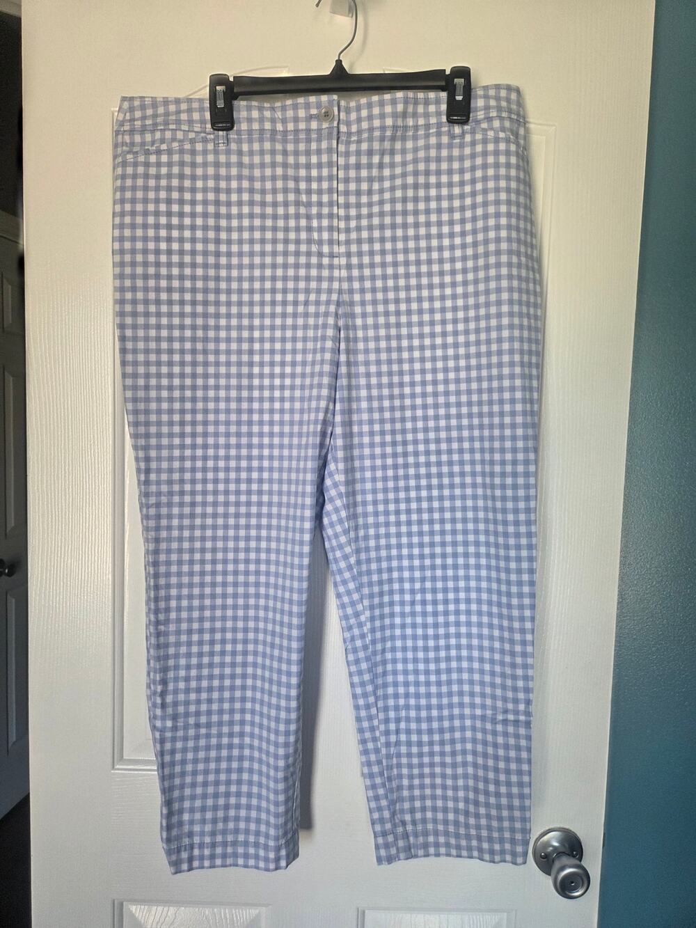 Women's Talbots Crop Pant. Light Blue Striped. Size 16